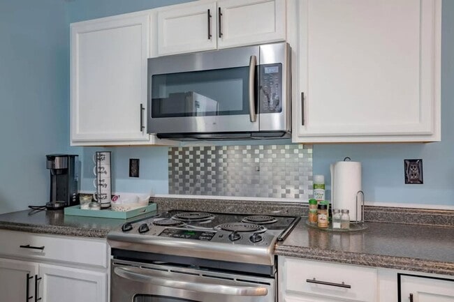 Building Photo - The Eagles Nest