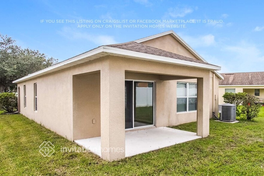 Building Photo - 8222 Summer Wood Ln