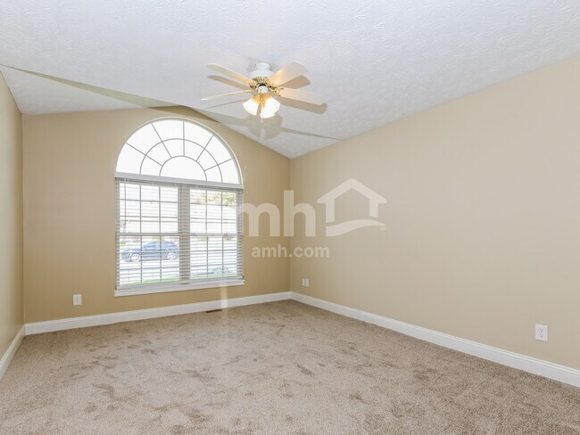 Building Photo - 6552 Greeley Ave