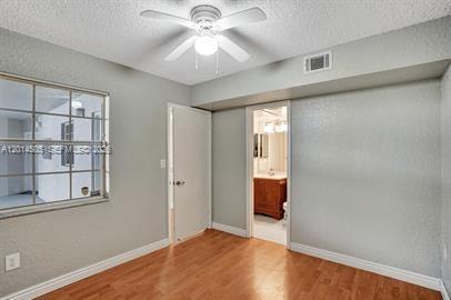 Building Photo - 2871 N Oakland Forest Dr