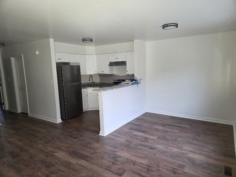 Building Photo - 1012 W 36th St