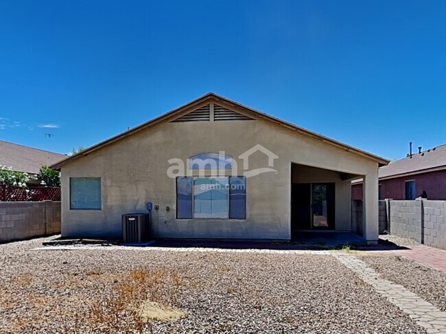 Building Photo - 4661 S Paseo Rio Bravo