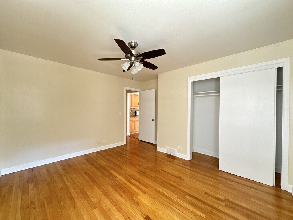 Building Photo - 5534 N Campbell Ave