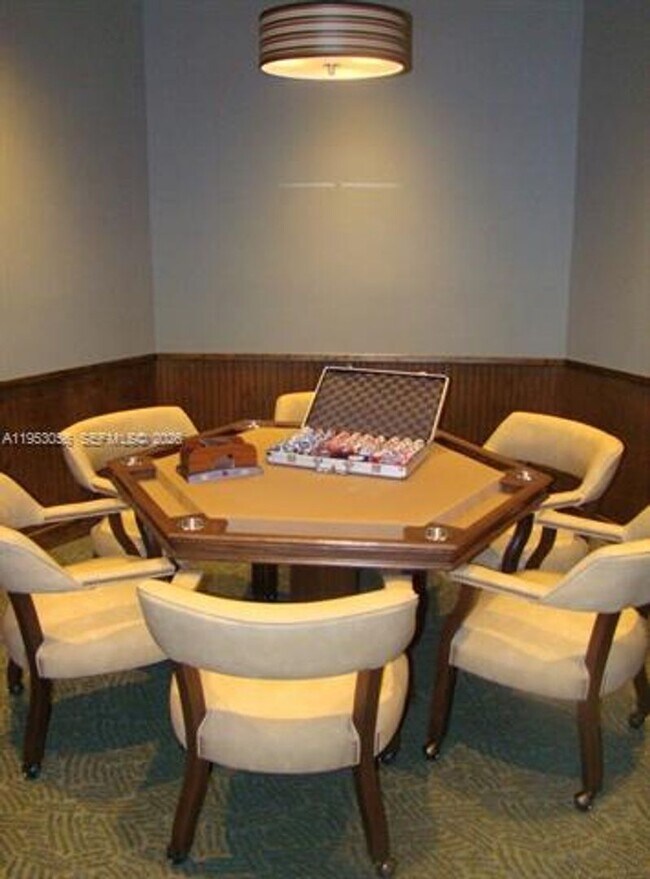 Building Photo - 1111 Crandon Blvd