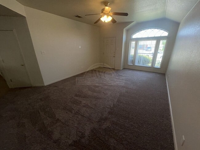 Building Photo - 2100 Schorn Dr
