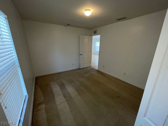 Building Photo - 2614 Carol Pl