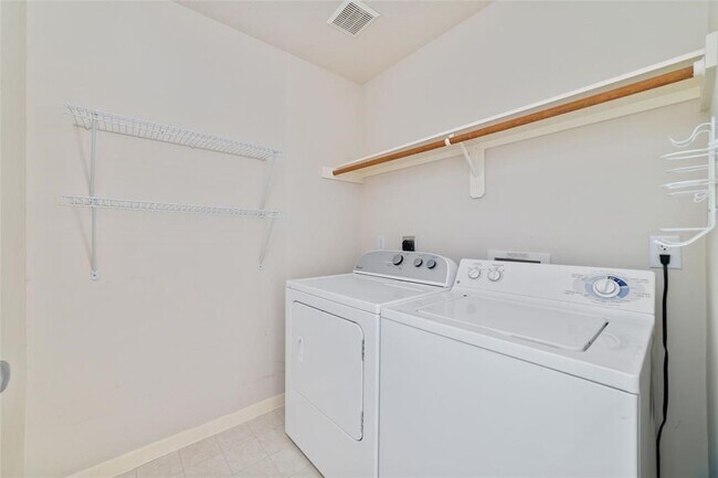Building Photo - 13618 Trailmeadow Ct