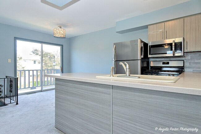 Building Photo - 1402 W Inverrary Ln