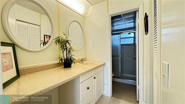 Building Photo - 6700 Royal Palm Blvd
