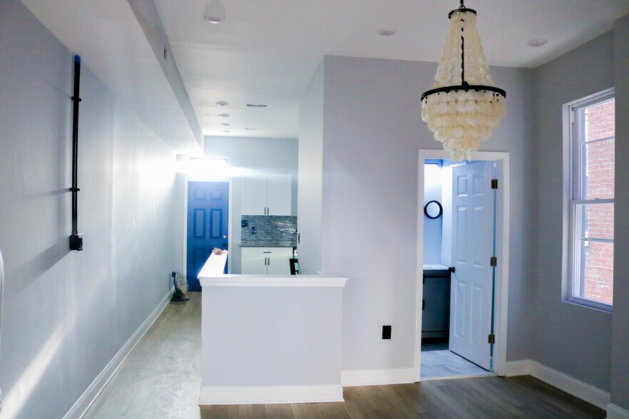 Dining room - 1716 Moreland Ave