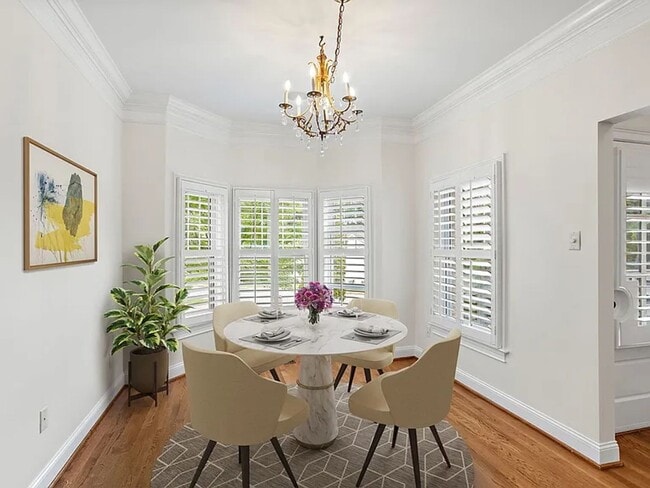 Building Photo - Perfect Brownstone in Sylvan Park near Wes...