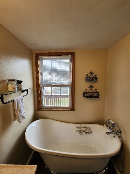 Building Photo - 11 First Street