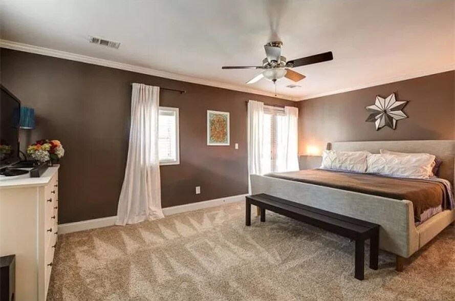 Building Photo - 152 Howell St NE