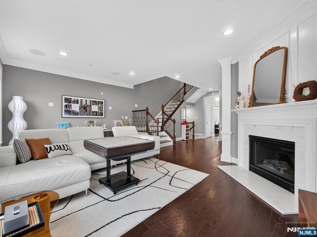 Building Photo - 4 Wesmont Drive