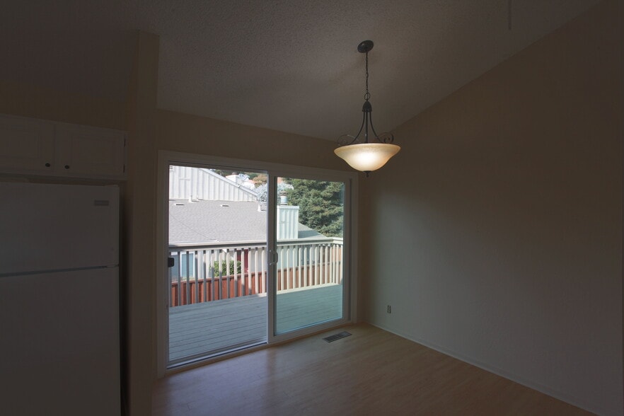 Dining Room - 1968 Dolphin Dr