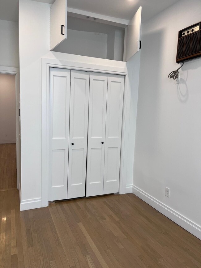 Building Photo - 259 12th St