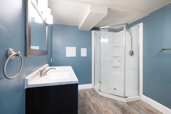 Building Photo - 5 Rash Rd