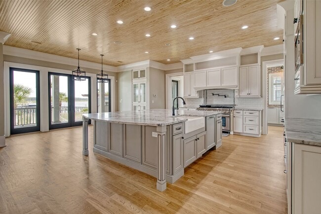Building Photo - 4 Bedroom 4.5 Bath Home in Dunes West - Mt...