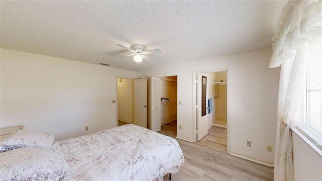 Building Photo - 9394 SW 97th Ln