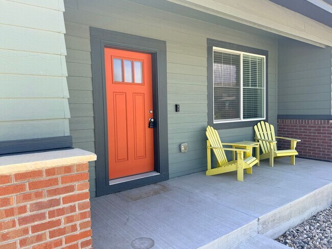 Building Photo - Bright Modern Home in TimberVine - 3 Bed, 2.5 Bath, 2 Car Garage