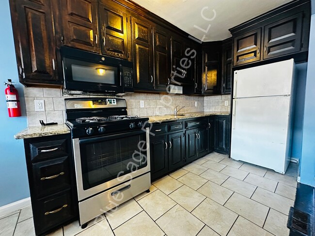 Building Photo - Beautiful 3 Bedroom 1 Bath in Upper Darby