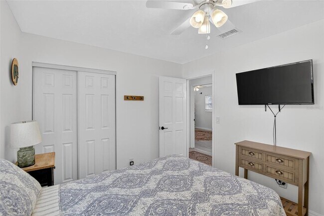 Building Photo - 1601 Alder Way