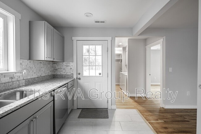 Building Photo - 1508 N 30th St