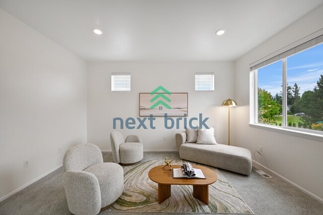 Building Photo - 5 Bed and 2.75 Bath, Spacious Maple Valley Home with Office, Loft & 2-Car Garage Available for Rent!