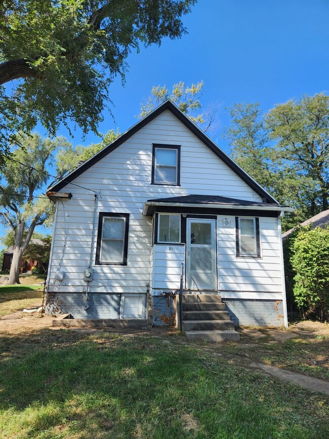 Building Photo - Great 3 Bed 2 Bath for Rent