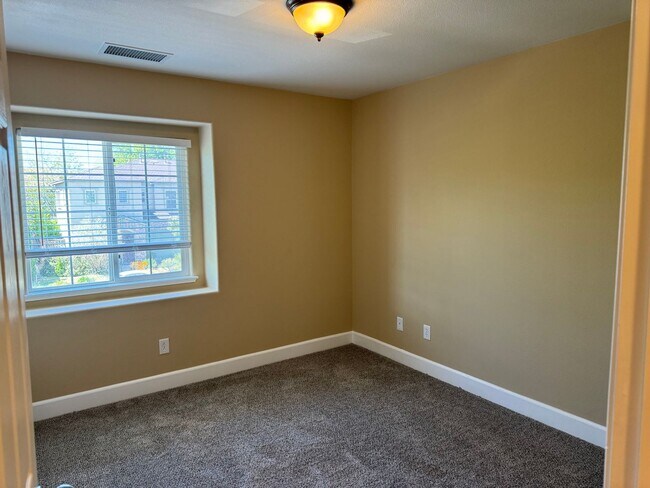 Building Photo - Beautiful South Reno Home!