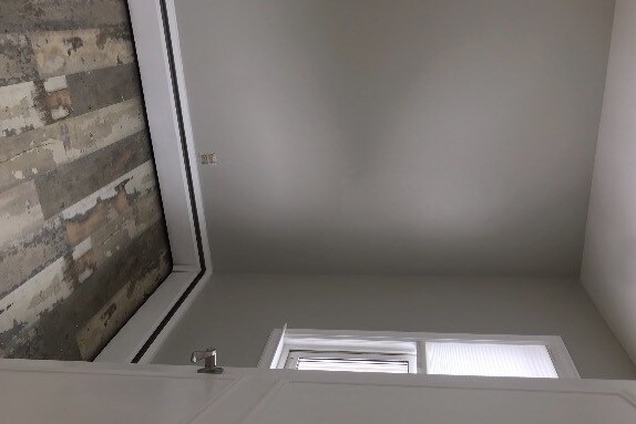 Study den - 748 Feura Bush Rd