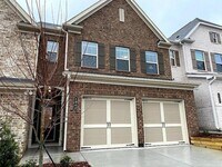 Building Photo - 1366 Elderwood Way