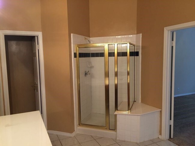 Building Photo - 746 Treaty Oak