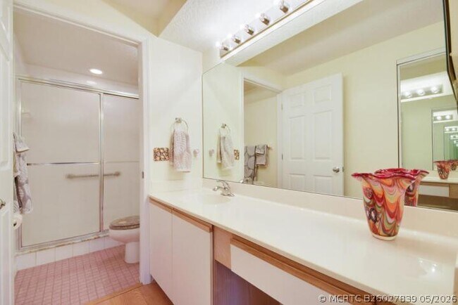 Building Photo - 101 Muirfield Ct