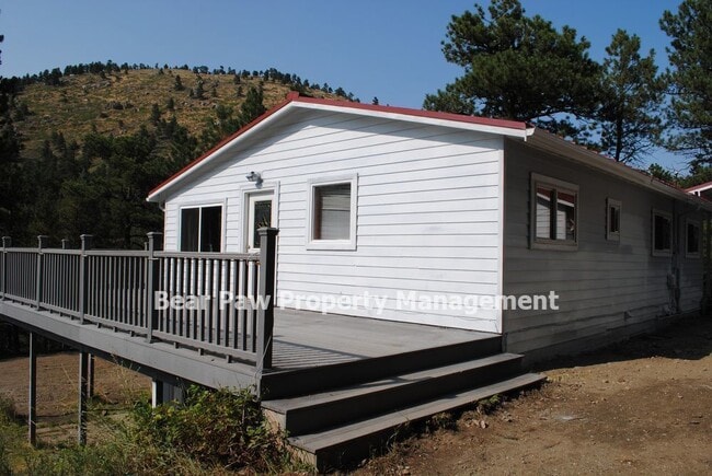 Building Photo - Great Home on Upper Bear Creek!!