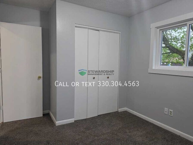 Building Photo - 519 Taff Cir