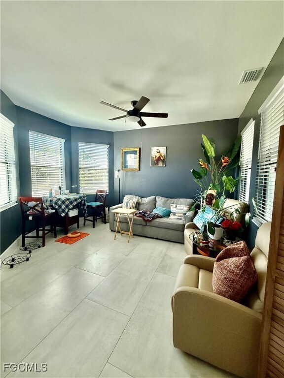 Building Photo - 3800 10th St W