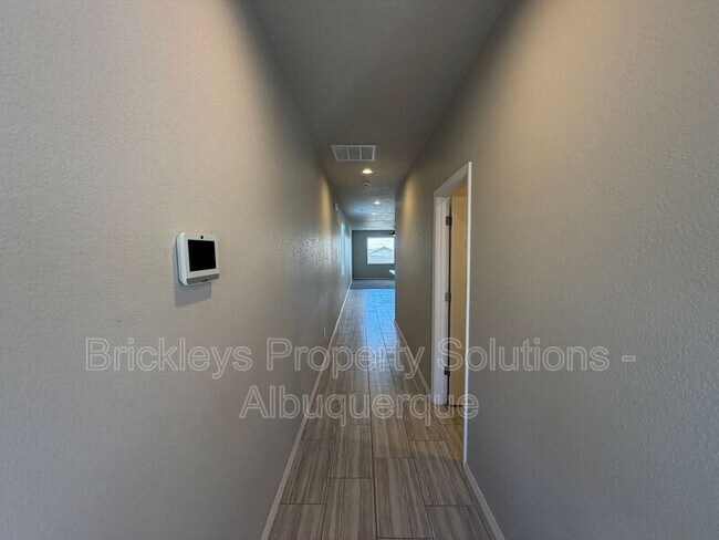 Building Photo - 768 Amatista Lp SE