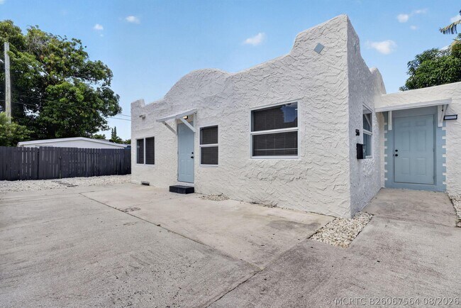Building Photo - 516 Independence Rd