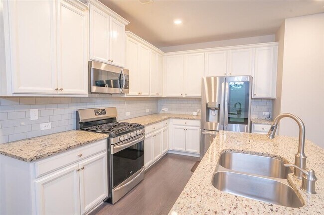 Building Photo - 2420 Boxwalking Ct