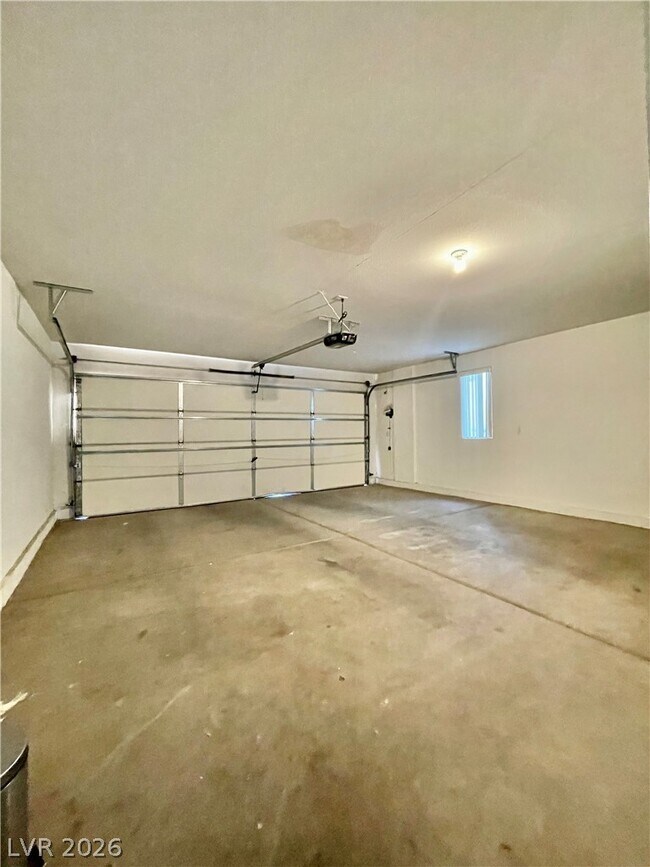 Building Photo - 11901 Fairfax Ridge St