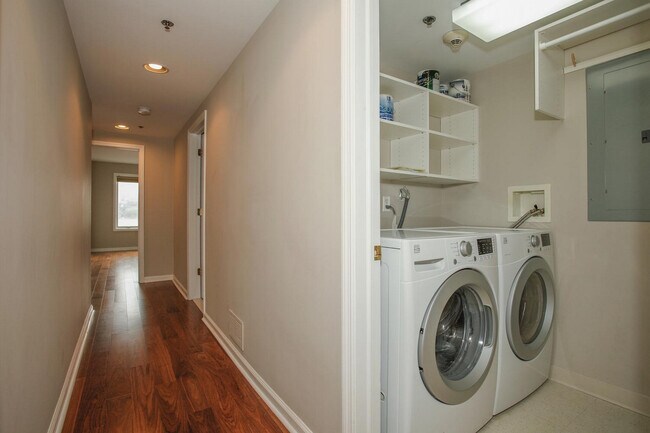 Building Photo - 602 Rutledge Ct