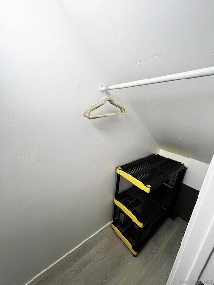 Building Photo - 280 Hillcrest Dr