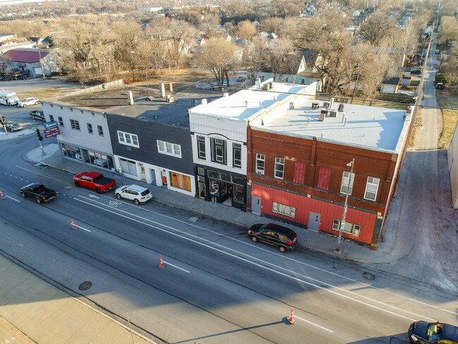 Building Photo - 2705 Leavenworth St