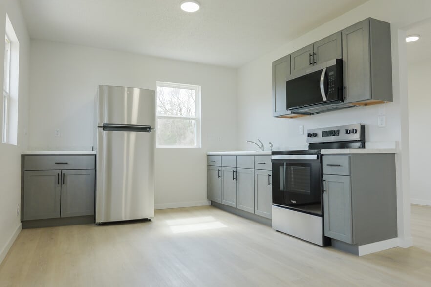 Primary Photo - Green Gable Cottages