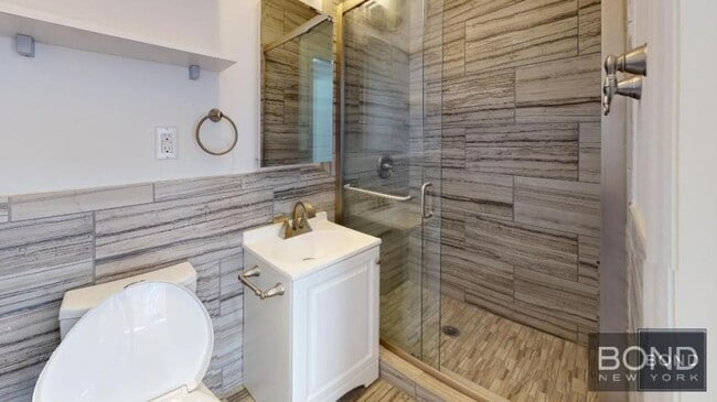 Building Photo - 0 bedroom in Manhattan NY 10003