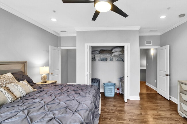 Building Photo - 7280 Jacobs Trail