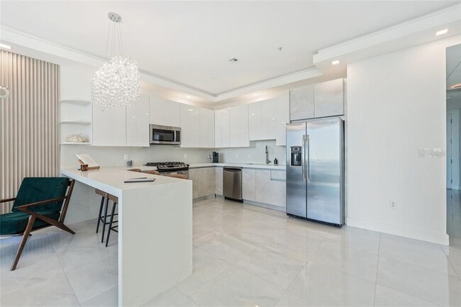 Building Photo - 150 E Robinson St