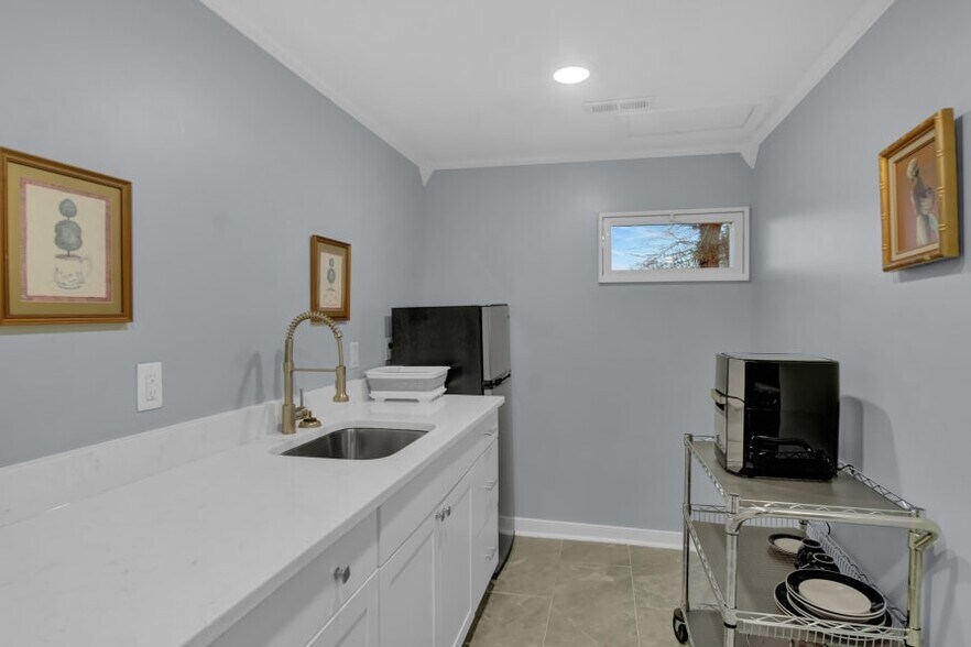 Building Photo - 3511 Broad Rock Blvd