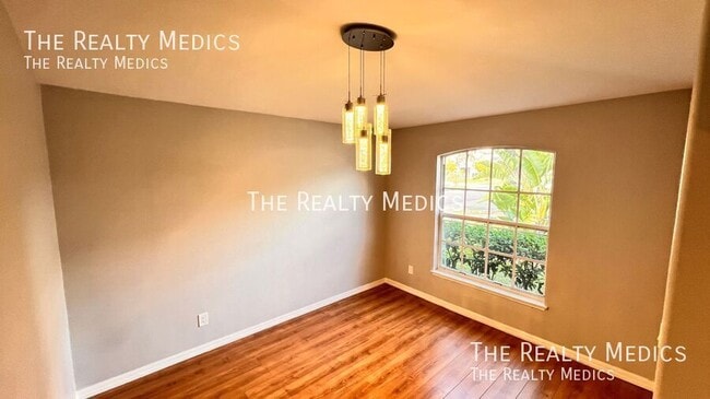 Building Photo - 2132 Falkner Rd